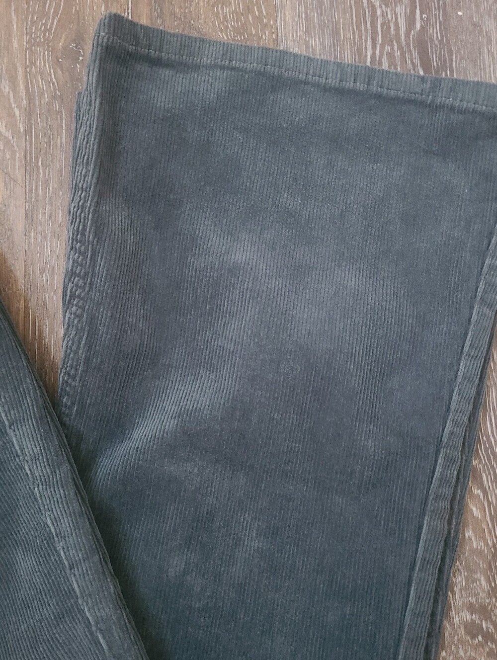 Lucky Brand Olive Gray Cordoroy Bootcut Pants Woman's Size 4 - Picture 6 of 8